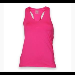 LUCKY IN LOVE CORE V NECK TANK